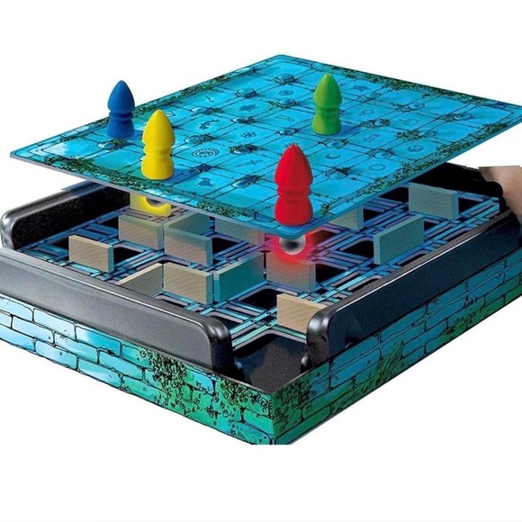 The Magic Labyrinth Board Game - Picture 6 of 7